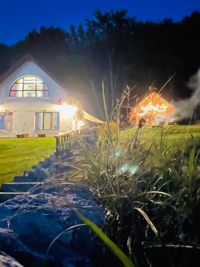 Casuta Boema Villa Rîşnov Luaran gambar